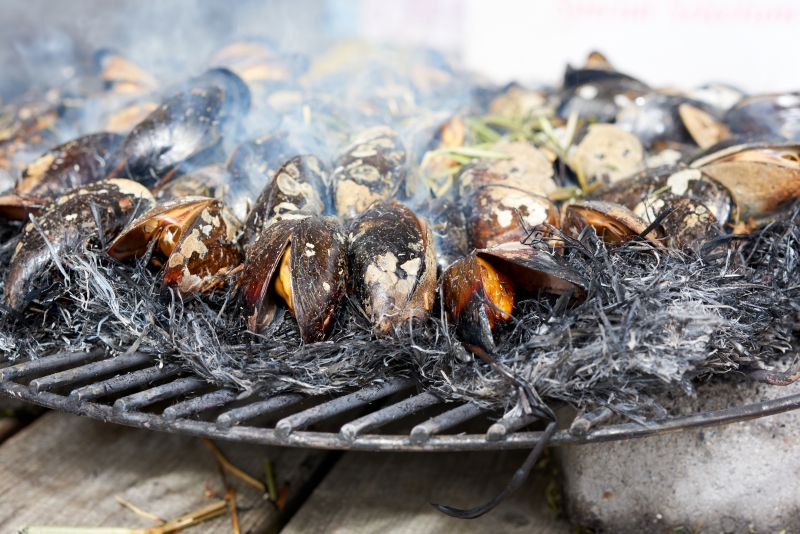 ￼Mussel-on-BBQ￼-1052